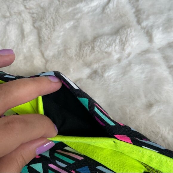 Victoria's Secret VSX Sport | Knockout Crop in Aztec Logo Print | Size Small - Picture 4 of 11